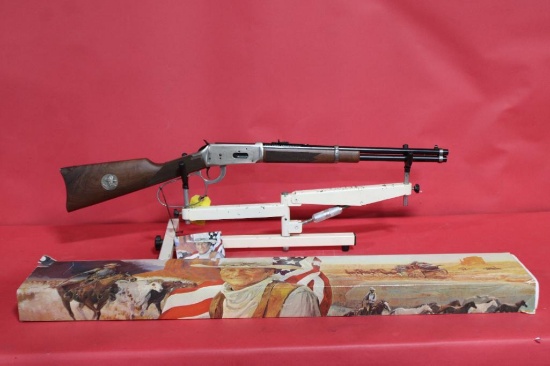 WINCHESTER 94 JOHN WAYNE COMMEMORATIVE 32-4OWIN RIFLE