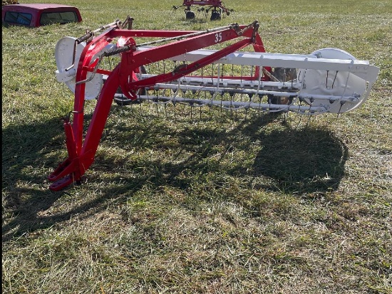 INTERNATIONAL 35 RAKE