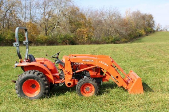 KUBOTA L3200 LOADER TRACTOR