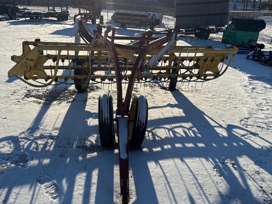 NEW HOLLAND 258 RAKE