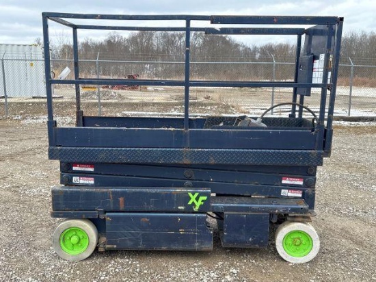 SCISSOR LIFT (NON-RUNNING)