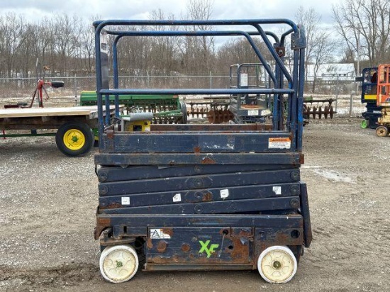 SCISSOR LIFT (NON-RUNNING)