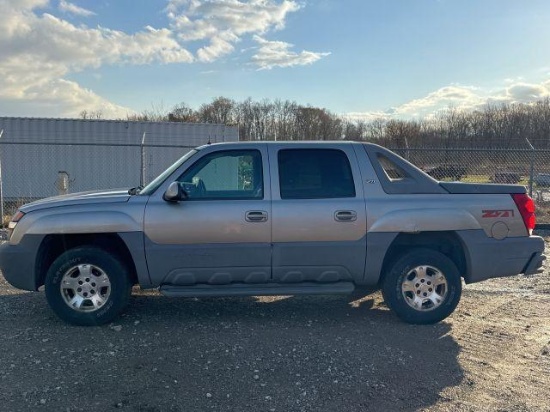 2002 Chevrolet Avalanche Pickup Truck
