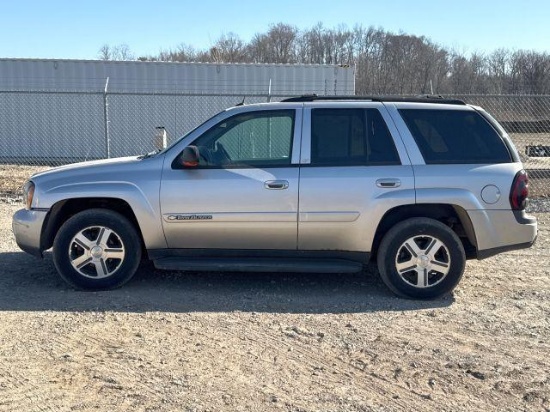 2004 Chevrolet TrailBlazer Multipurpose Vehicle (MPV)
