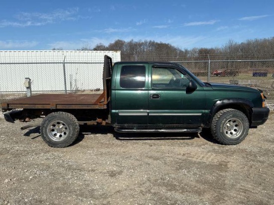 2003 Chevrolet Silverado Pickup Truck