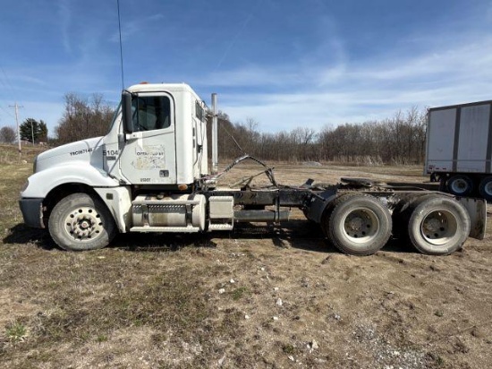 2007 Freightliner Columbia 120 Truck, VIN # 1FUJA6CK67LX27145