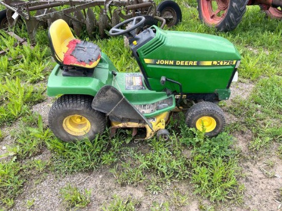 JD LX176 (NON-RUNNING)
