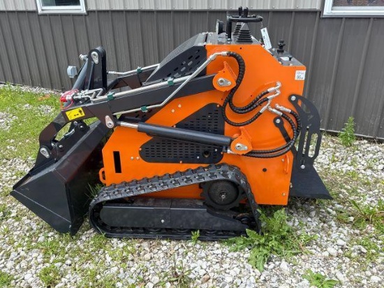 LAND HERO MINI SKID
