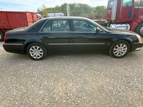 2009 Cadillac DTS Passenger Car