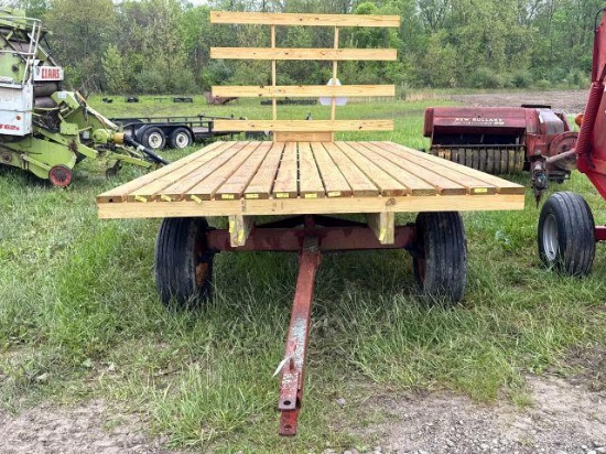 16 FLATBED WAGON
