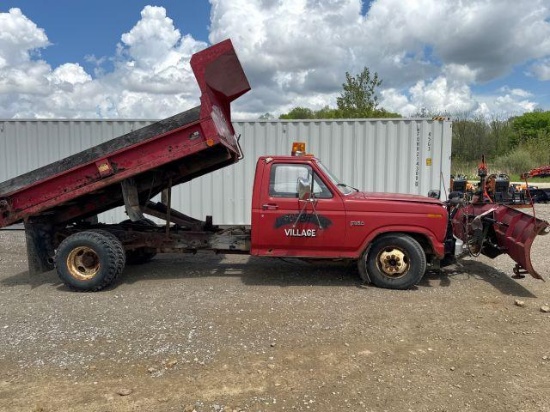 1985 Ford F-350 Pickup Truck
