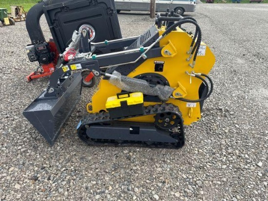 MINI SKID LOADER