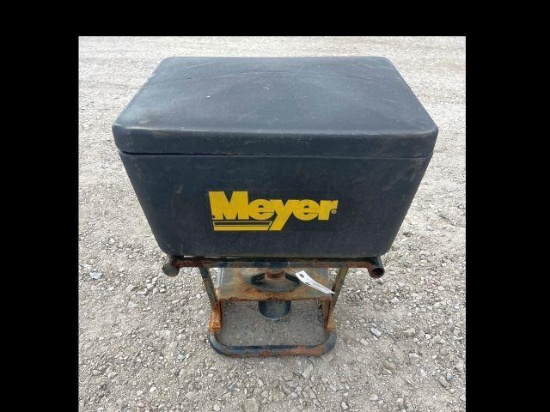 MEYER SALT SPREADER