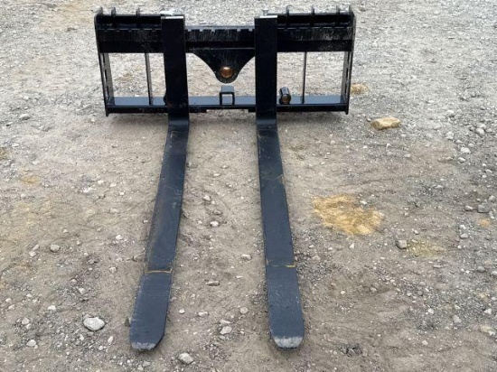 QUICK TACH PALLET FORKS