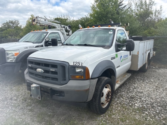Ford F450 Diesel Utilit