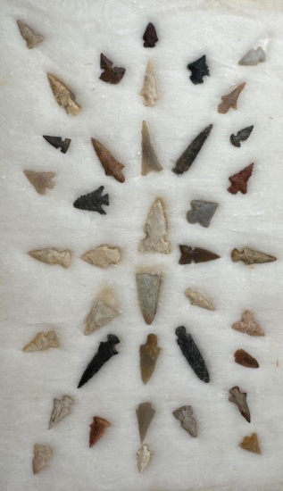 HIGHLIGHT Frame 38 Points, Found at the Spiro Mound (pre-1950) Eastern Oklahoma, Longest is 1 1/2"