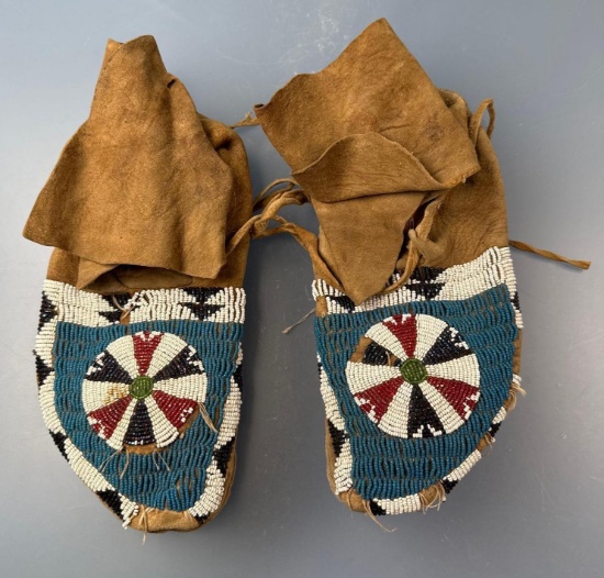 Pair of EARLY Northern Plains Beaded Moccasins, Sioux, 11", Nice Condition, some beads missing