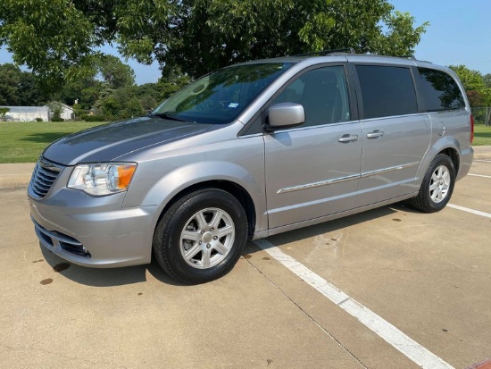 2013 Chrysler Town and Country