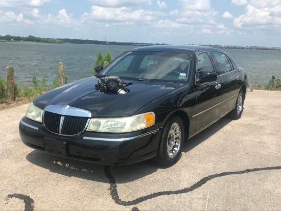 2001 Lincoln Town Car Signature Series L