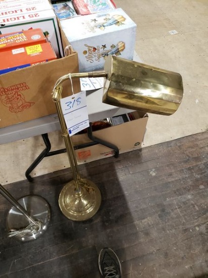 FLOOR LAMP