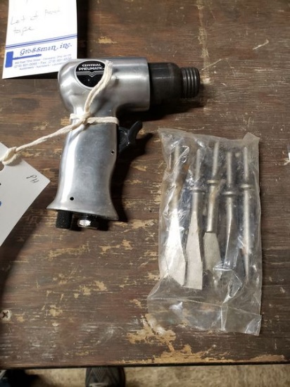 CENTRAL PNEUMATIC AIR HAMMER WITH 5 ATTACHMENTS