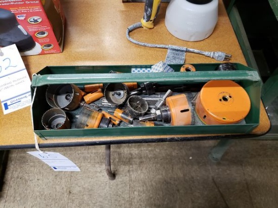 LOT OF ASSORTED HOLE SAWS