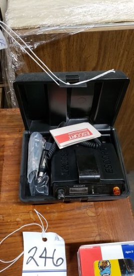 ESCORT RADAR WARNING RECEIVER
