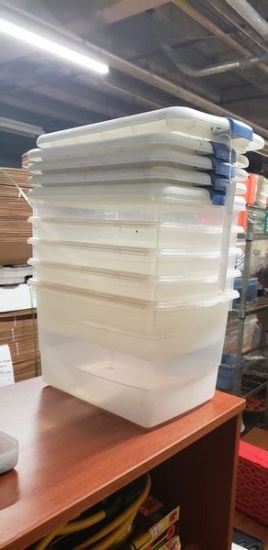 5 RUBBERMAID STORAGE TOTES WITH LIDS