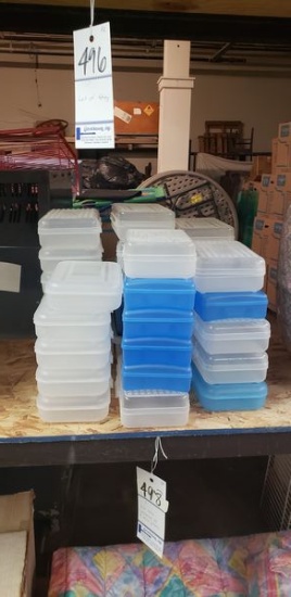 LOT OF SMALL TOTES / PENCIL BOXES
