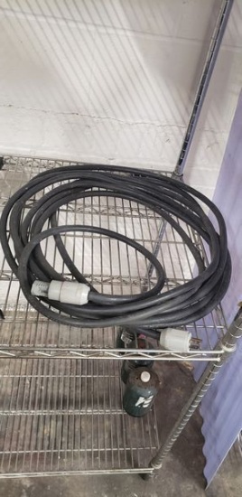 EXTENSION CORD