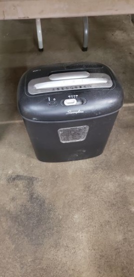 PAPER SHREDDER