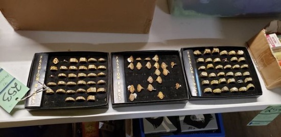 LOT OF FASHION RINGS - 91 PCS