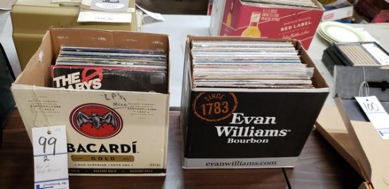 2 BOXES OF VINYL RECORD ALBUMS