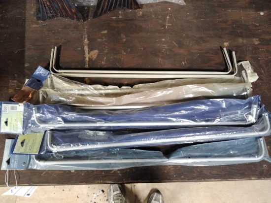 LOT OF CURTAIN RODS