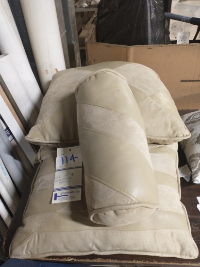 LOT OF THROW PILLOWS
