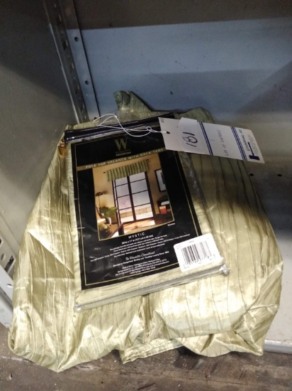 LOT OF CURTAINS