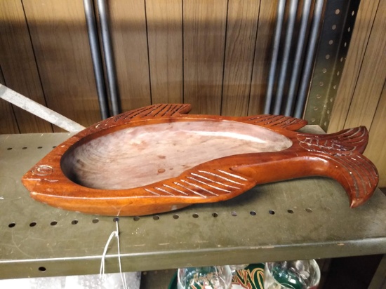 WOODEN FISH CANDY DISH