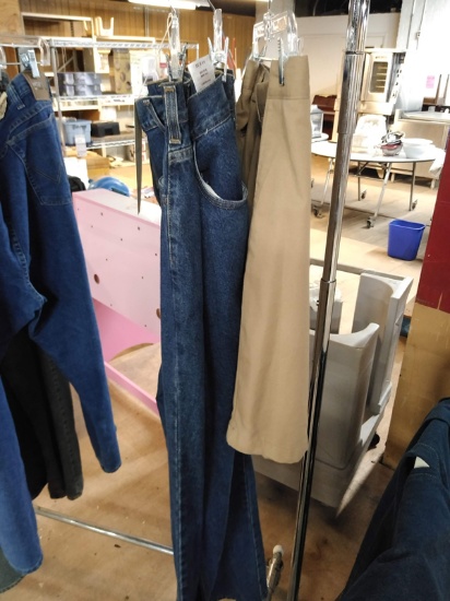 3 MENS JEANS AND SHORTS SIZE 44
