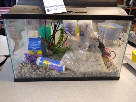 FISH TANK WITH ACCESSORIES