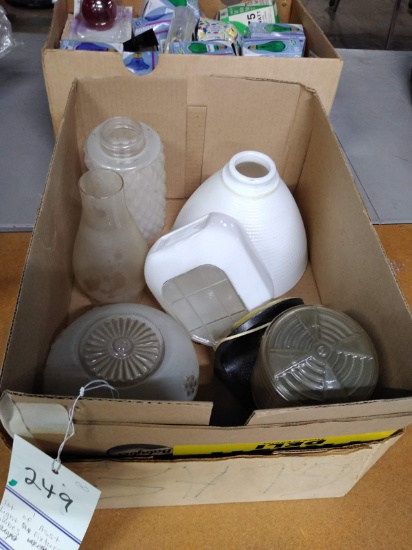 LOT OF LIGHT FIXTURES GLOBES