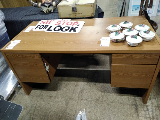 WOODEN DESK