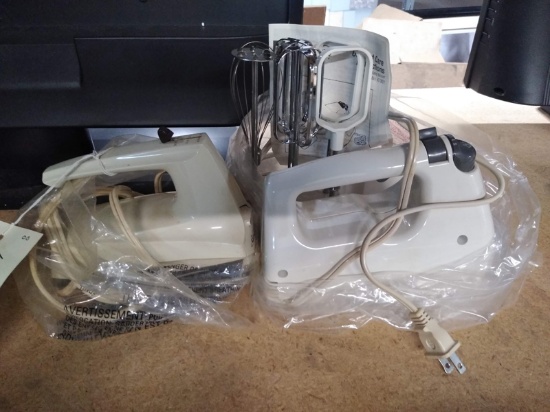 LOT OF 2 HAND MIXERS