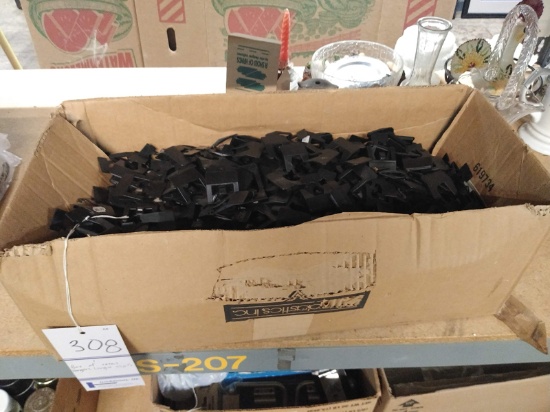 BOX OF RETAIL HANGER CLIPS