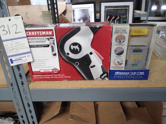 CRAFTSMAN HAMMERHEAD AUTO HAMMER AND E MEASURE 3 IN 1 TOOL