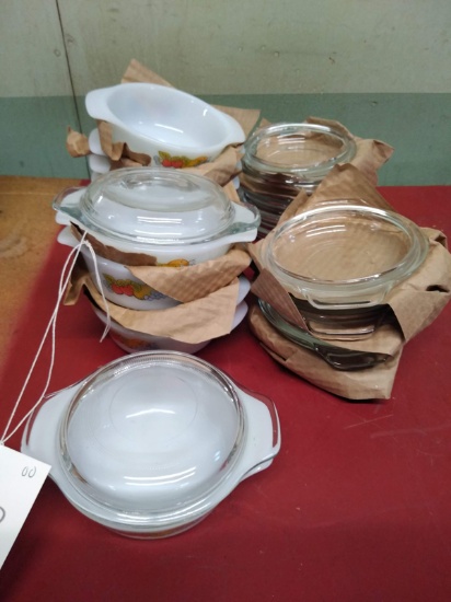 11 VINTAGE ANCHOR HOCKING 472 WHITE GLASS 12 OZ INDIVIDUAL CASSEROLE DISHES WITH LIDS