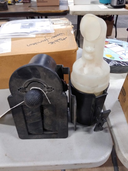 GOLF COURSE CLUB CLEAN AND DIVET FILLER
