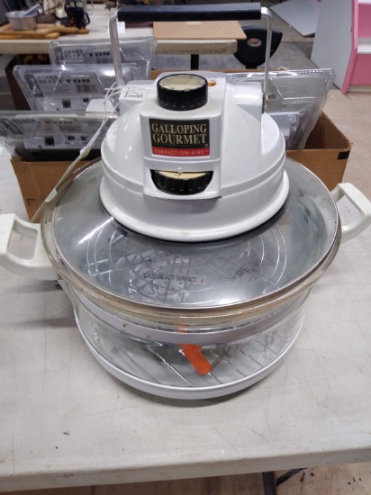 GALLOPING GOURMET PERFECTION AIRE CONVECTION OVEN - MODEL 707