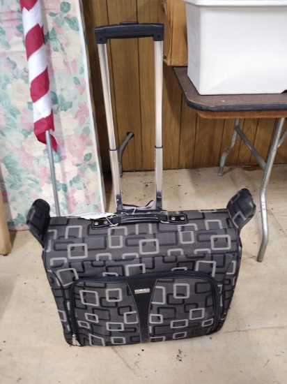 APT 9 SUITCASE
