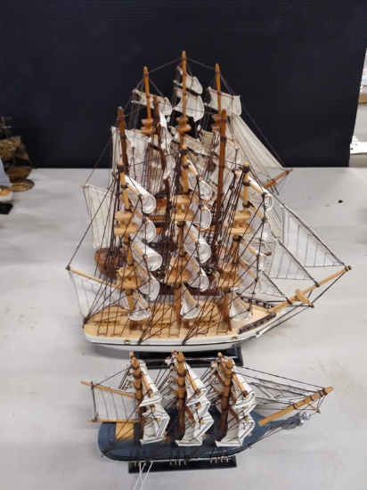 COLLECTION OF 4 MINIATURE SHIPS