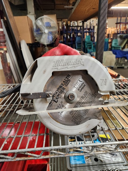 MILWAUKEE 7-1/4 CIRCULAR SAW